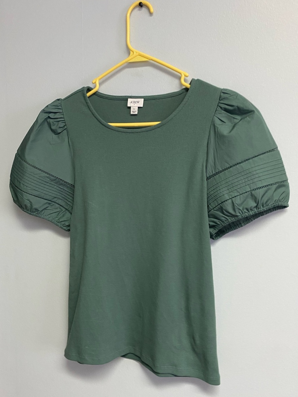 J. CREW TOP - LARGE - Picture 5 of 8
